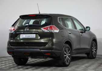 Подержанный автомобиль Nissan X-Trail 2016 года (5 фото)