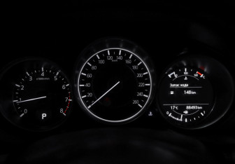 Подержанный автомобиль Mazda CX-5 2020 года (12 фото)