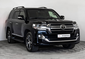 Подержанный автомобиль Toyota Land Cruiser Suv 2020 года (3 фото)