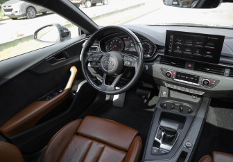 Подержанный автомобиль Audi A5 Liftback 2020 года (13 фото)