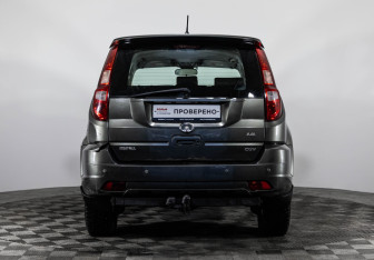 Подержанный автомобиль Great Wall Hover H3 2014 года (6 фото)