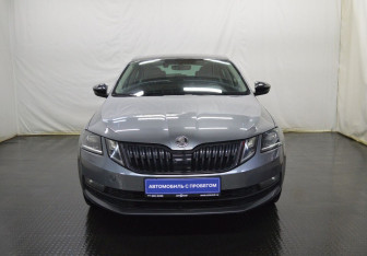 Подержанный автомобиль Skoda Octavia Liftback 2020 года (2 фото)