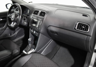 Подержанный автомобиль Volkswagen Polo Sedan 2019 года (12 фото)