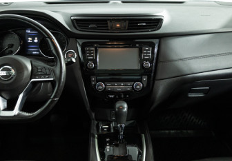 Подержанный автомобиль Nissan Qashqai 2019 года (14 фото)