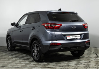 Подержанный автомобиль Hyundai Creta 2019 года (7 фото)