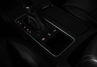 Подержанный автомобиль Kia Sorento 2017 года (19 фото)
