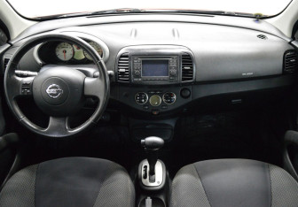 Подержанный автомобиль Nissan Micra Hatchback 2009 года (13 фото)