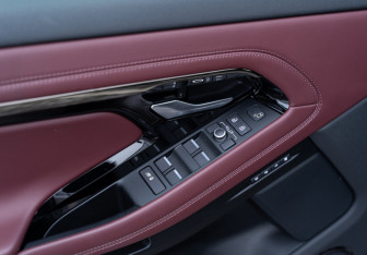 Новый Land Rover Range Rover Evoque 2025 (13 фото)