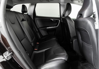 Подержанный автомобиль Volvo XC60 2016 года (21 фото)