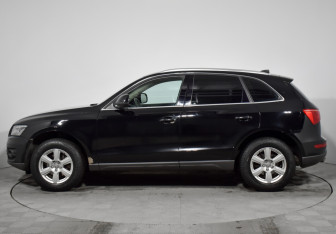 Подержанный автомобиль Audi Q5 2012 года (8 фото)