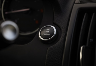 Подержанный автомобиль Land Rover Freelander 2013 года (16 фото)