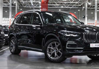 Подержанный автомобиль BMW X5 2019 года (7 фото)
