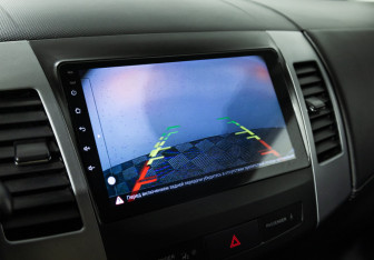 Подержанный автомобиль Mitsubishi Outlander 2011 года (15 фото)