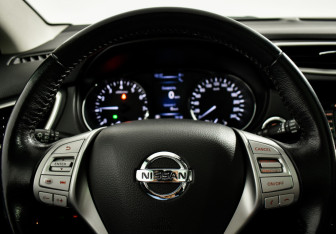 Подержанный автомобиль Nissan Qashqai 2018 года (11 фото)