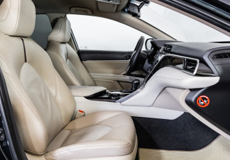 Подержанный автомобиль Toyota Camry Sedan 2020 года (17 фото)