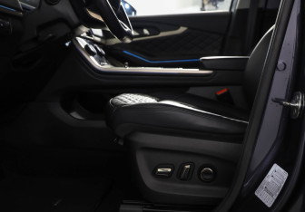 Подержанный автомобиль Exeed TXL 2022 года (27 фото)