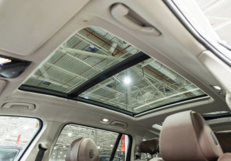 Подержанный автомобиль BMW X7 2020 года (23 фото)
