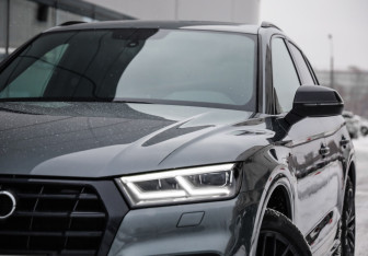 Подержанный автомобиль Audi Q5 2019 года (2 фото)