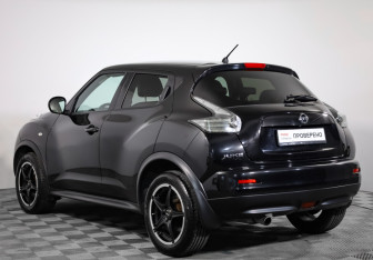 Подержанный автомобиль Nissan Juke 2011 года (7 фото)