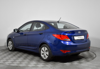 Подержанный автомобиль Hyundai Solaris Sedan 2015 года (7 фото)