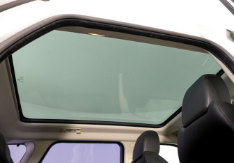 Подержанный автомобиль Land Rover Range Rover Evoque 2015 года (30 фото)