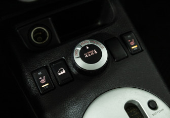 Подержанный автомобиль Nissan X-Trail 2013 года (17 фото)