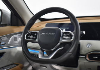 Подержанный автомобиль Jetour X70 2023 года (14 фото)
