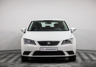 Подержанный автомобиль SEAT Leon Hatchback 2013 года (2 фото)