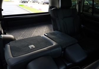 Подержанный автомобиль Lexus LX 2016 года (33 фото)