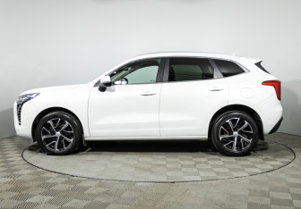 Подержанный автомобиль Haval Jolion 2023 года (8 фото)