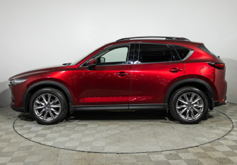 Подержанный автомобиль Mazda CX-5 2019 года (8 фото)