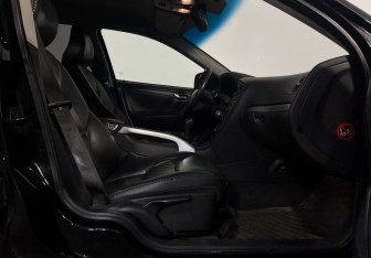 Подержанный автомобиль Volvo XC70 2007 года (18 фото)