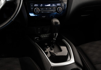 Подержанный автомобиль Nissan Qashqai 2018 года (13 фото)