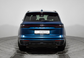 Подержанный автомобиль Geely Monjaro 2023 года (6 фото)