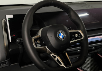 Новый BMW X3 2025 (11 фото)