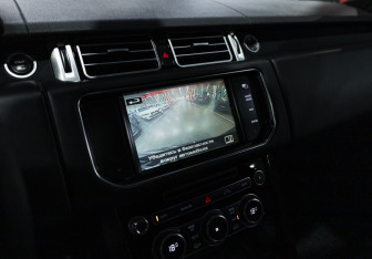 Подержанный автомобиль Land Rover Range Rover 2014 года (20 фото)