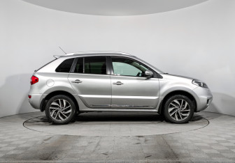 Подержанный автомобиль Renault Koleos 2014 года (4 фото)