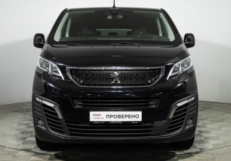 Подержанный автомобиль Peugeot Traveller 2019 года (2 фото)