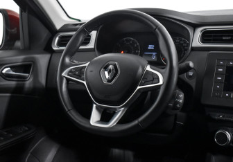 Подержанный автомобиль Renault Arkana 2021 года (14 фото)