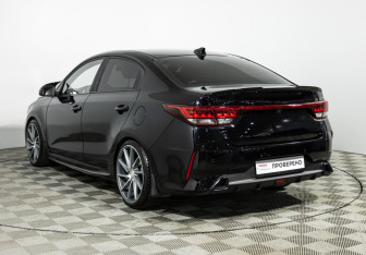 Подержанный автомобиль Kia Rio Sedan 2021 года (7 фото)