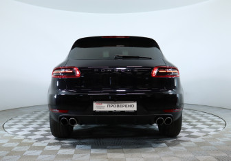 Подержанный автомобиль Porsche Macan 2014 года (6 фото)