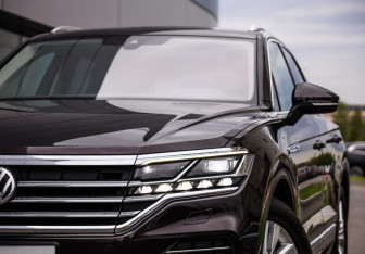 Подержанный автомобиль Volkswagen Touareg 2018 года (2 фото)