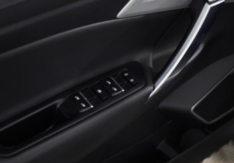 Подержанный автомобиль Geely Atlas 2020 года (20 фото)