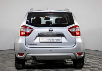 Подержанный автомобиль Nissan Terrano 2019 года (8 фото)
