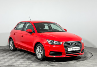Подержанный автомобиль Audi A1 2015 года (3 фото)