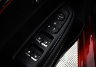 Подержанный автомобиль Kia Rio Sedan 2019 года (10 фото)
