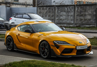 Подержанный автомобиль Toyota Supra 2022 года (5 фото)