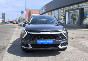 Подержанный автомобиль Kia Sportage 2024 года (2 фото)