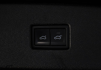 Подержанный автомобиль Volkswagen Tiguan 2021 года (33 фото)