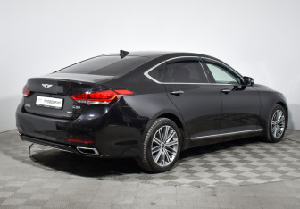 Подержанный автомобиль Genesis G80 2017 года (5 фото)